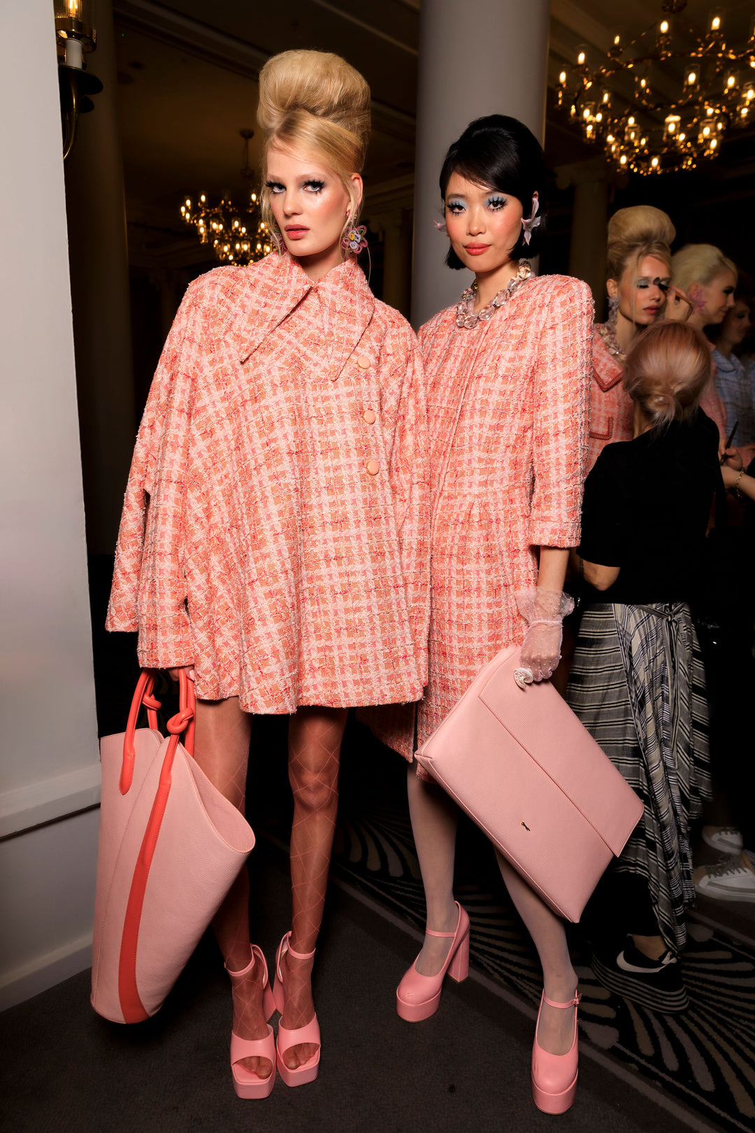 Catwalk- Jumbo Clutch